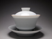 Load image into Gallery viewer, 120ml Medium Horseshoe Tianbai Jingdezhen Porcelain Gaiwan 甜白马蹄盖碗