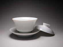 Load image into Gallery viewer, 120ml Medium Horseshoe Tianbai Jingdezhen Porcelain Gaiwan 甜白马蹄盖碗