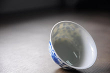 Load image into Gallery viewer, Qinghua Flower Pattern Jingdezhen Porcelain Cup