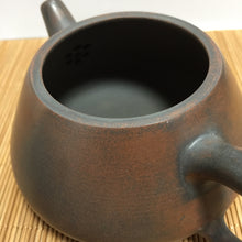 Load image into Gallery viewer, 170ml Nixing Teapot by Li Changquan