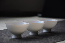 Load image into Gallery viewer, 40ml Xiaozhan Tianbai Jingdezhen Porcelain Cup