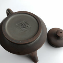 Load image into Gallery viewer, 95ml Zizhong Nixing Teapot by Zhou Yujiao