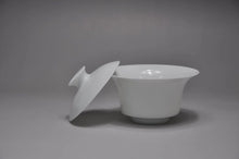 Load image into Gallery viewer, 166ml Light Cloud Jingdezhen White Porcelain Gaiwan