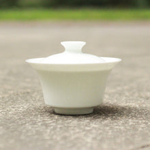 Load image into Gallery viewer, 166ml Light Cloud Jingdezhen White Porcelain Gaiwan