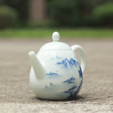 Load image into Gallery viewer, 200ml Qinghua Blue and White Painted Jingdezhen Porcelain Teapot