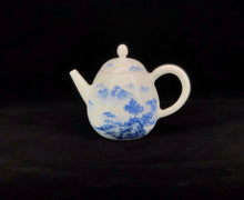 Load image into Gallery viewer, 200ml Qinghua Blue and White Painted Jingdezhen Porcelain Teapot