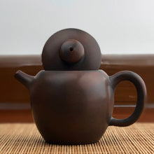 Load image into Gallery viewer, 130ml Julunzhu Nixing Teapot by Li Changquan