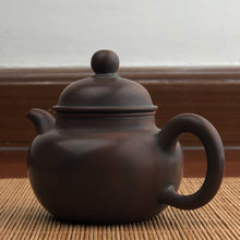 Load image into Gallery viewer, 180ml DuoQiu Nixing Teapot by Li Changquan