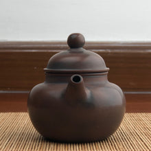 Load image into Gallery viewer, 180ml DuoQiu Nixing Teapot by Li Changquan