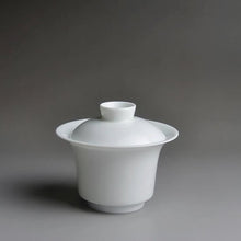 Load image into Gallery viewer, 188ml Tall Shuiping Tianbai Jingdezhen Porcelain Gaiwan