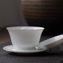 Load image into Gallery viewer, 180ml Big Horseshoe Tianbai with Brown Rim Jingdezhen Porcelain Gaiwan