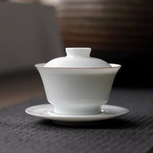 Load image into Gallery viewer, 180ml Big Horseshoe Tianbai with Brown Rim Jingdezhen Porcelain Gaiwan