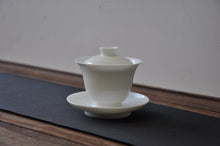 Load image into Gallery viewer, 200ml Big Flower Tianbai Jingdezhen Porcelain Gaiwan