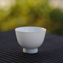 Load image into Gallery viewer, 62ml High Base Tianbai Jingdezhen Porcelain Cup