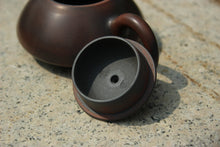 Load image into Gallery viewer, 80ml Shipiao Nixing Teapot 坭兴石瓢壶 by Zhou Yujiao
