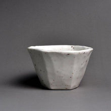 Load image into Gallery viewer, 98ml Ceramic White Horse白驹 Series hexagonal shape cup by Taoshan Studio 桃山房