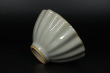 Load image into Gallery viewer, Pair of 76ml Scalloped Ruyao Sky Blue 天青 Tea Cups