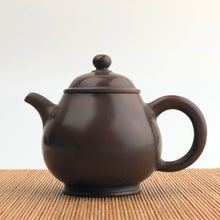 Load image into Gallery viewer, 160ml Pear Nixing Teapot by Li Changquan