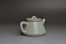 Load image into Gallery viewer, Ruyao Shipiao Teapot, 汝窑石瓢壶, 176ml