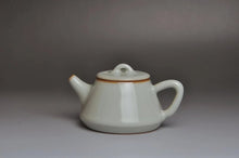 Load image into Gallery viewer, Ruyao Shipiao Teapot, 汝窑石瓢壶, 176ml