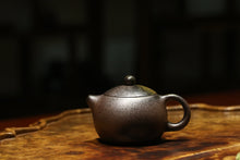 Load image into Gallery viewer, Xishi Wood Fired Yixing Teapot, Dicaoqing Clay, 170ml