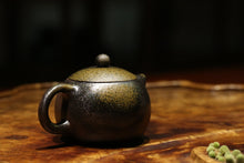 Load image into Gallery viewer, Xishi Wood Fired Yixing Teapot, Dicaoqing Clay, 170ml