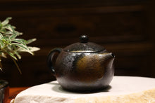Load image into Gallery viewer, Xishi Wood Fired Yixing Teapot, Dicaoqing Clay, 170ml