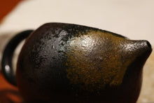 Load image into Gallery viewer, Xishi Wood Fired Yixing Teapot, Dicaoqing Clay, 170ml