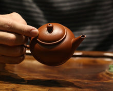Load image into Gallery viewer, Zhuni Shuiping Yixing Teapot 朱泥水平 150ml