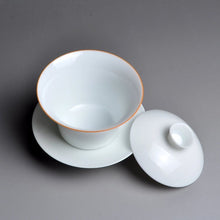 Load image into Gallery viewer, 90ml Little Horseshoe Tianbai Jingdezhen Porcelain Gaiwan with Brown Rim