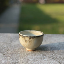 Load image into Gallery viewer, 98ml Ceramic Ink Series guangyuan shape cup by Taoshan Studio 桃山房