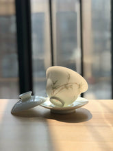 Load image into Gallery viewer, Bamboo Motif Youzhongcai Jingdezhen Porcelain Gaiwan, 110ml