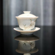 Load image into Gallery viewer, Bamboo Motif Youzhongcai Jingdezhen Porcelain Gaiwan, 110ml