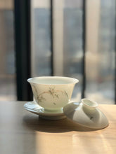 Load image into Gallery viewer, Bamboo Motif Youzhongcai Jingdezhen Porcelain Gaiwan, 110ml