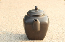 Load image into Gallery viewer, 430ml Tall Square Fanggu Nixing Teapot by Huang Fu Sheng