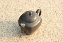 Load image into Gallery viewer, 430ml Tall Square Fanggu Nixing Teapot by Huang Fu Sheng