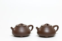 Load image into Gallery viewer, Dicaoqing 底槽青 Big Shipiao Yixing Teapot, 350ml