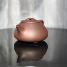 Load image into Gallery viewer, Dicaoqing 底槽青 Big Shipiao Yixing Teapot, 350ml