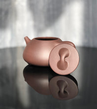 Load image into Gallery viewer, Dicaoqing 底槽青 Big Shipiao Yixing Teapot, 350ml