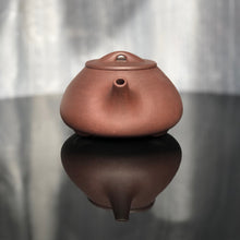 Load image into Gallery viewer, Dicaoqing 底槽青 Big Shipiao Yixing Teapot, 350ml