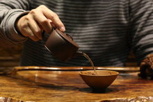 Load image into Gallery viewer, Dicaoqing 底槽青 Hanwa Yixing Teapot, 150ml