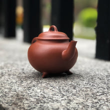 Load image into Gallery viewer, Zhuni Dahongpao 朱泥大红袍 Three Leg Shuiping Yixing Teapot, 130ml