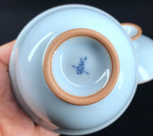 Load image into Gallery viewer, Small Royal Jade Ruyao Gaiwan 汝窑御青小盖碗