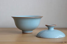 Load image into Gallery viewer, Small Royal Jade Ruyao Gaiwan 汝窑御青小盖碗