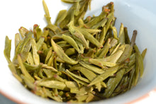 Load image into Gallery viewer, Mingqian 2024 MEI JIA WU West Lake Longjing #43 Green Tea, Premium Grade
