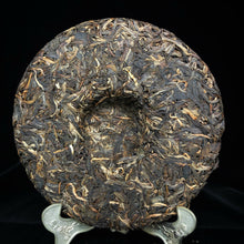 Load image into Gallery viewer, 2017 Spring Tianming PA SHA Raw Pu&#39;er Tea Cake
