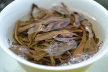 Load image into Gallery viewer, 2015 Spring Tianming Long Pa Village YOU LE MOUNTAIN Ancient Tree Raw Pu'er Tea Cake