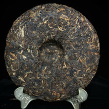 Load image into Gallery viewer, 2013 Autumn Xinghai Certified Organic BAN ZHANG Raw Pu'er Tea Cake