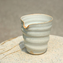 Load image into Gallery viewer, 200ml Ceramic Yuzu 雨足 Fair Cup (Pitcher) by Taoshan Studio 桃山房
