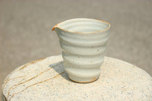 Load image into Gallery viewer, 200ml Ceramic Yuzu 雨足 Fair Cup (Pitcher) by Taoshan Studio 桃山房